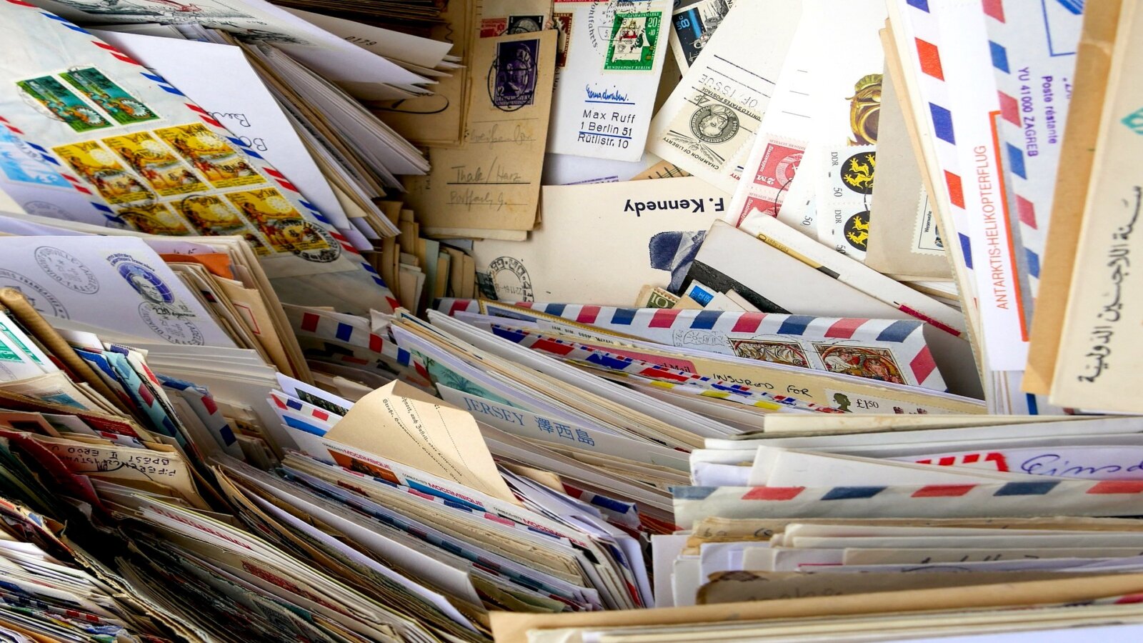 Paulina MATYSIAK: Ratujmy Pocztę Polską