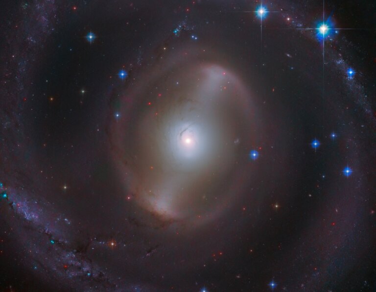 NGC 2217