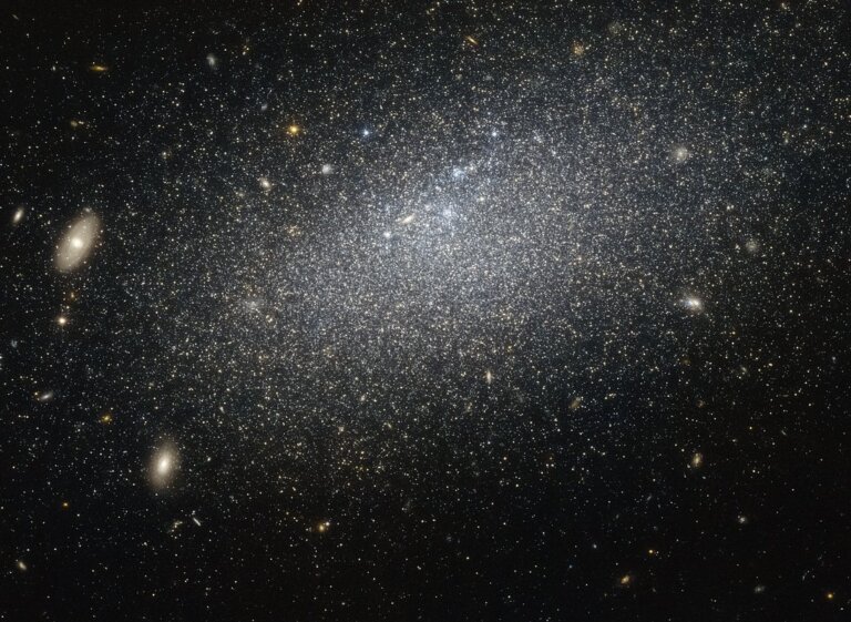 UGC 4879