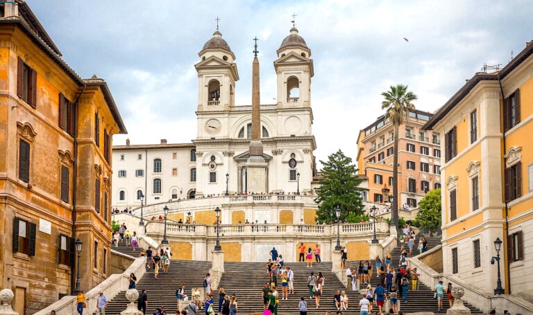 Prof. Jerzy MIZIOŁEK: Sanktuarium polskości w Rzymie