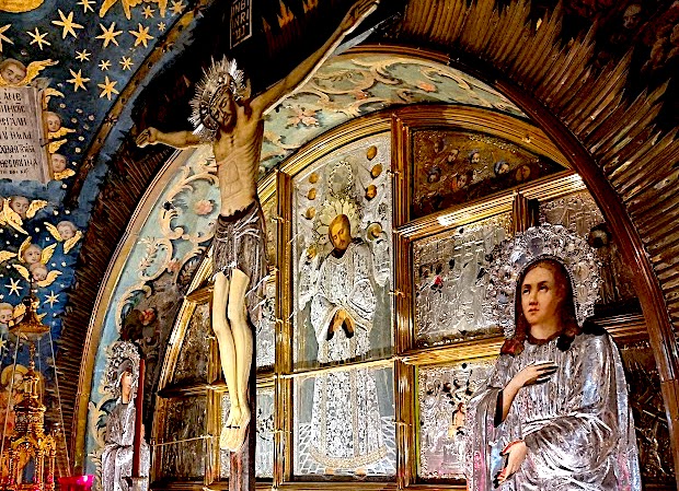 Prof. Piotr CZAUDERNA: Relikwie. Niemi świadkowie Męki Pańskiej i Zmartwychwstania