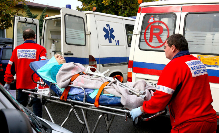 Paulina MATYSIAK: Politycy klaszczą, a Polska choruje