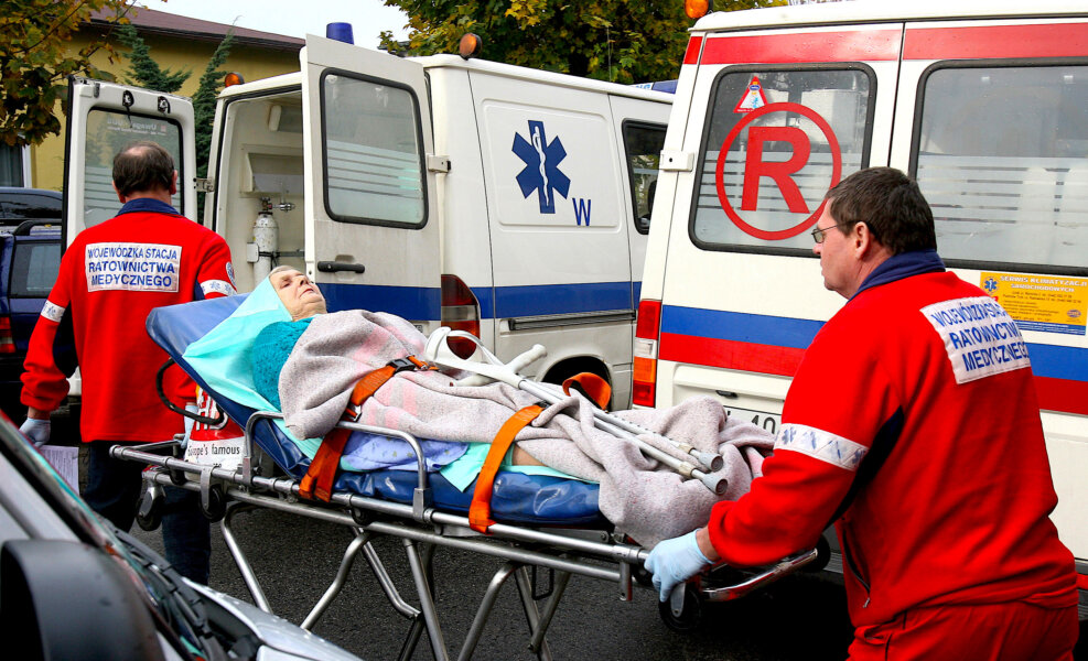 Zdjęcie okładkowe wpisu Paulina MATYSIAK: Politycy klaszczą, a Polska choruje