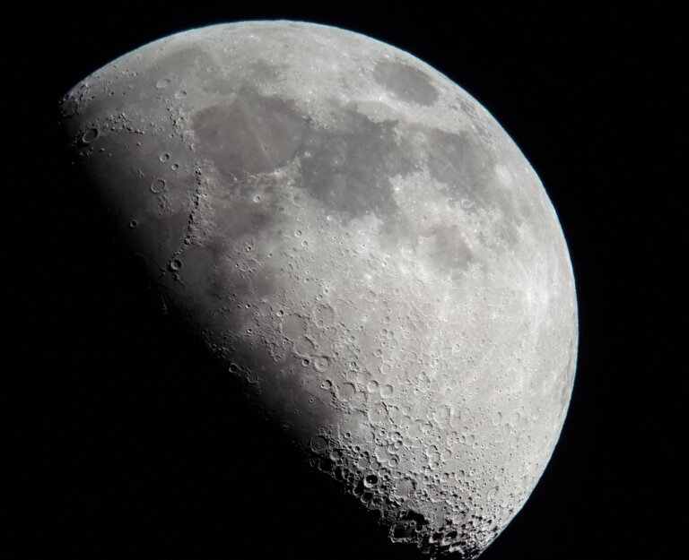 Gleba na niewidocznej stronie Księżyca