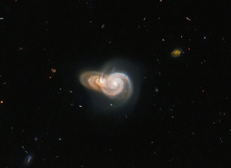 SDSS J115331 i LEDA 2073461