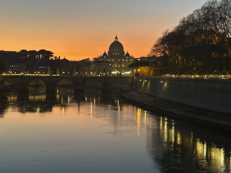 Michał KŁOSOWSKI: Papież międzyświata. Kto i skąd przyjdzie po Franciszku?