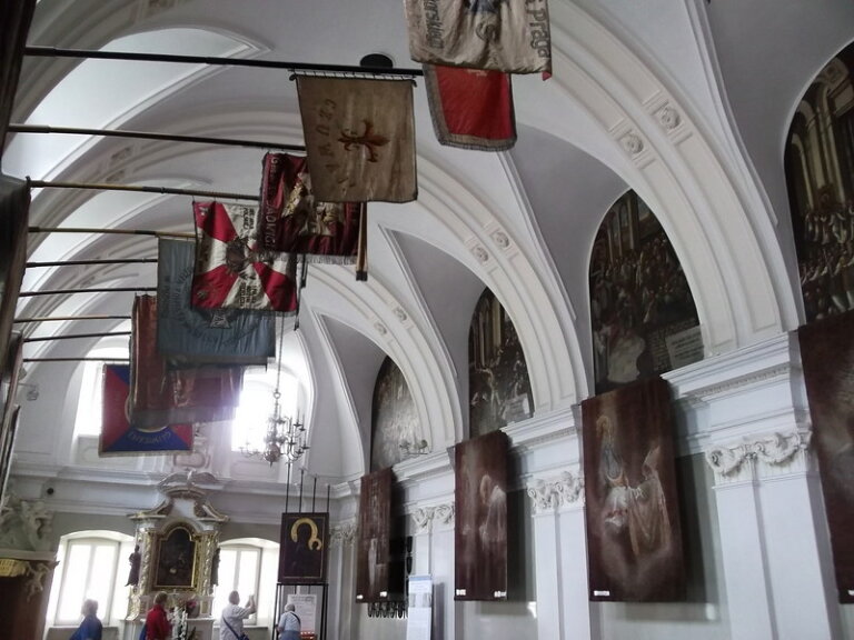 Portrety 267 papieży