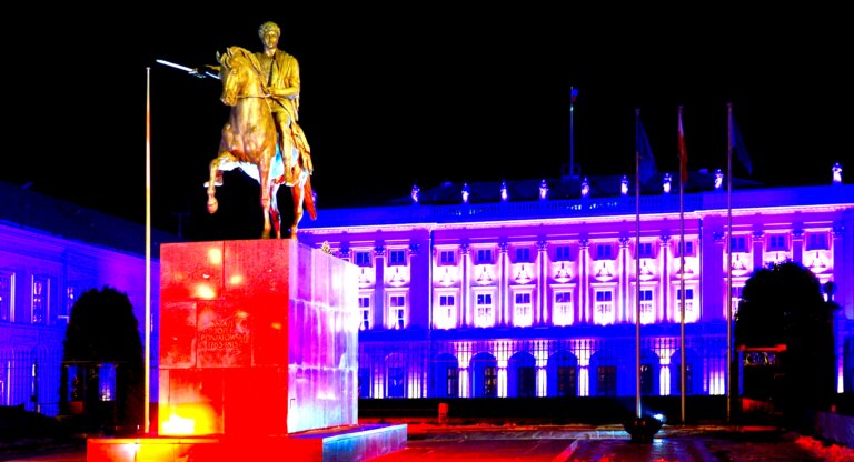 co mówią sondaże?