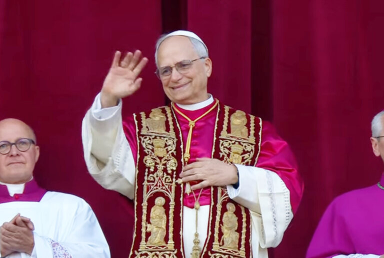 Papież Leon XIV w homilii podczas pierwszej mszy po wyborze, odprawionej w piątek w Kaplicy Sykstyńskiej, powiedział, że jego misją jest, by Kościół był