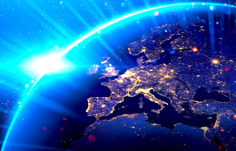 Mateusz MORAWIECKI: Un nouvel axe de l’Occident  – la Pologne, l’IMEC et la bataille pour les routes de l’avenir