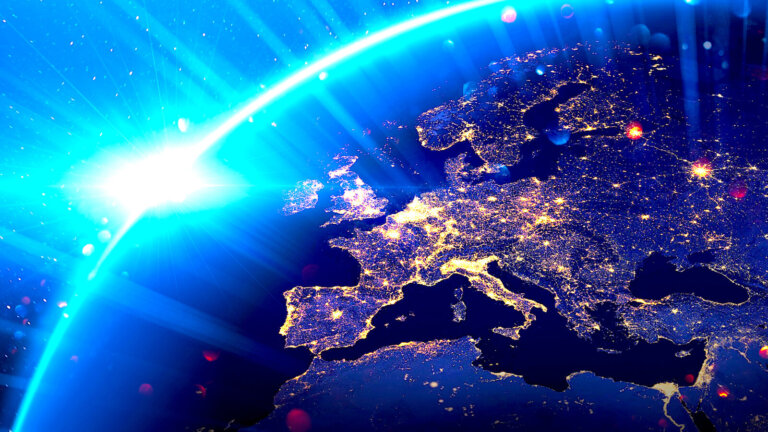 Ilu ludzi mieszka w Unii Europejskiej