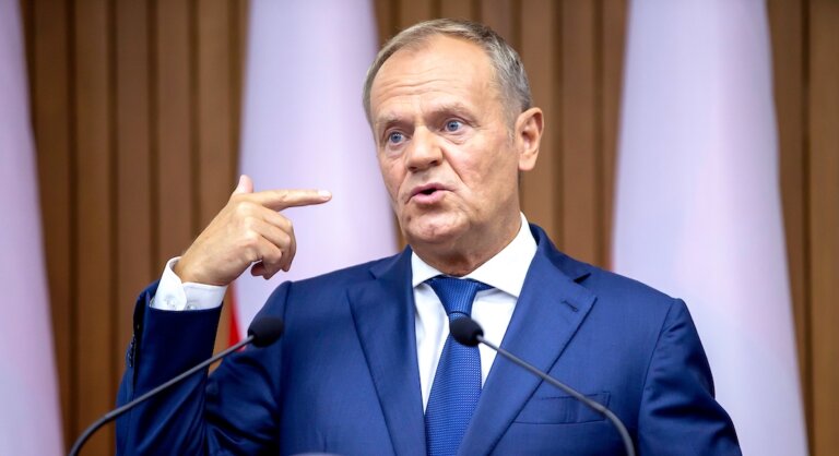 wyniki poparcia dla rządu