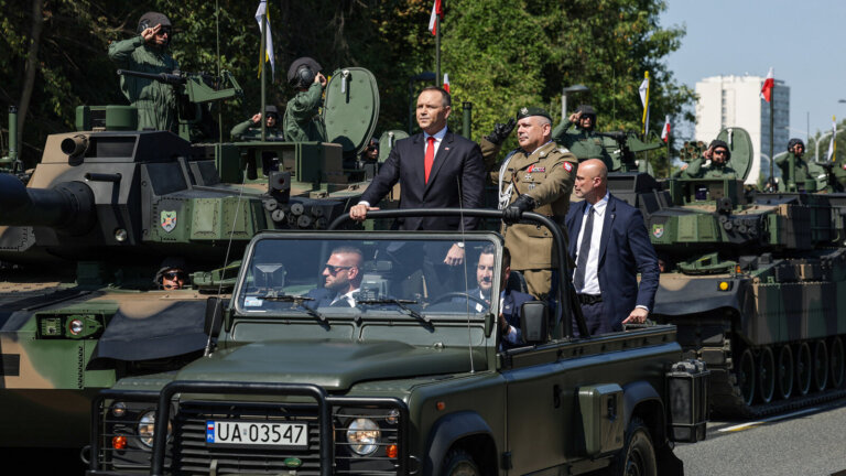 Défilé militaire Karol Nawrocki