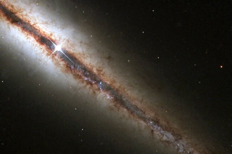 NGC 4013