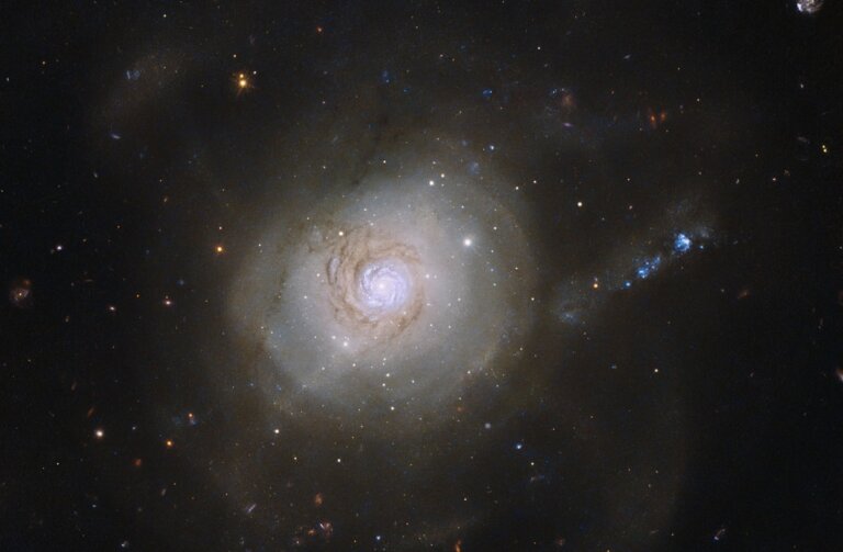 NGC 7252