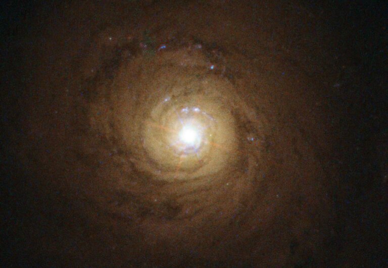 NGC 5548