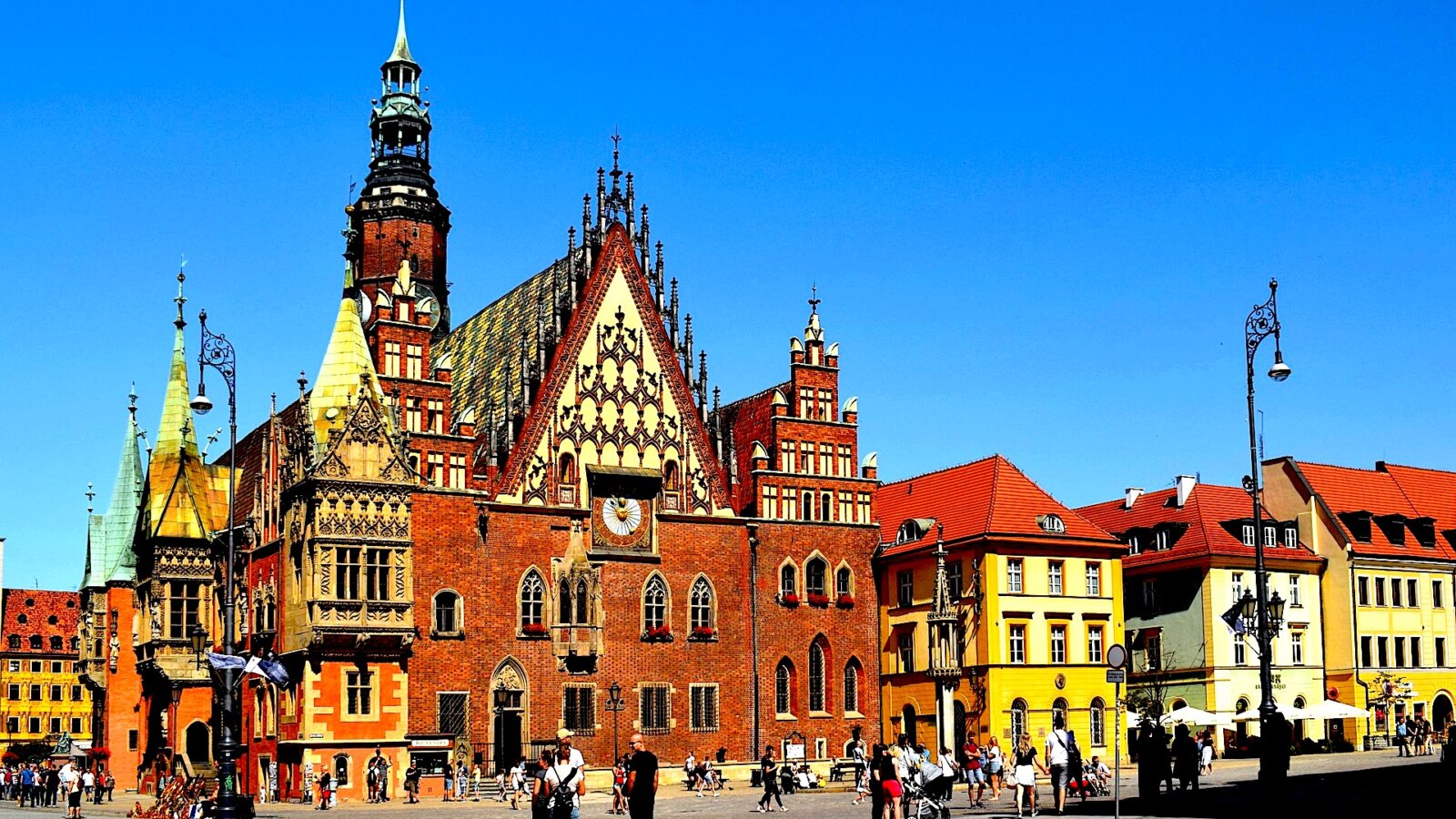 Jolanta PAWNIK: L’hôtel de ville qui connaît le mieux l’histoire de Wrocław