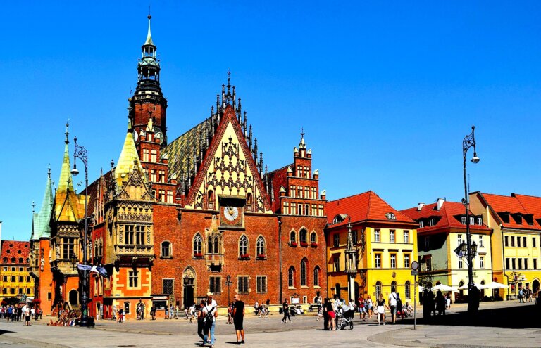 Jolanta PAWNIK: L’hôtel de ville qui connaît le mieux l’histoire de Wrocław
