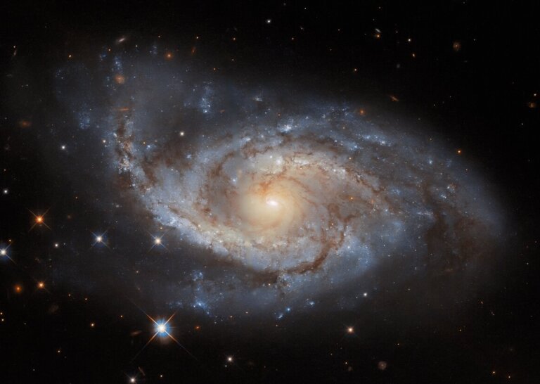 NGC 3318