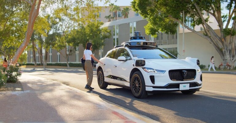 Waymo na ulicach Londynu