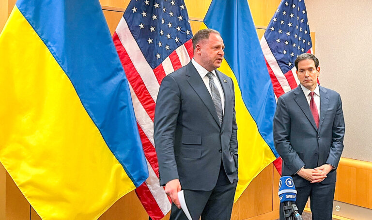 Edward LUCAS: Rosyjski „plan pokojowy” to skuteczna operacja wojny psychologicznej