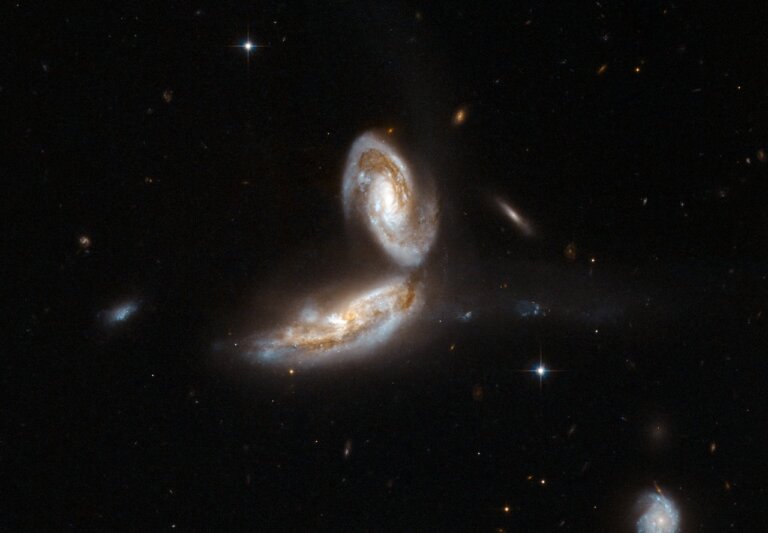 NGC 5331