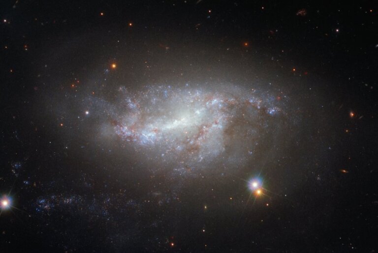NGC 5917