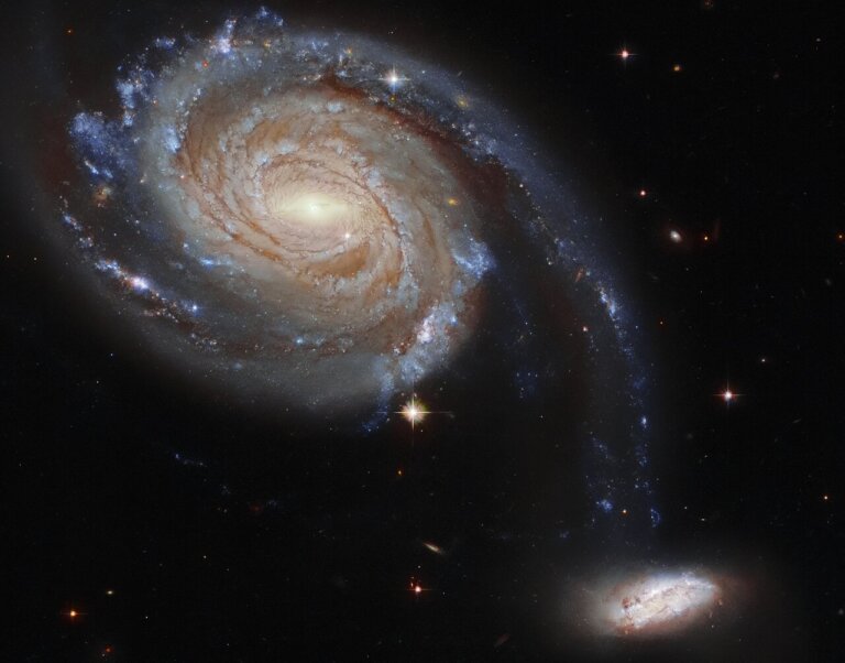 Arp 86