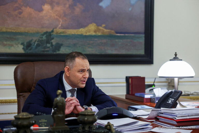 26 grudnia 2026 roku odbyła się kolejna rozmowa telefoniczna Prezydenta RP Karola Nawrockiego z Prezydentem Stanów Zjednoczonych Donaldem Trumpem. Na początku Prezydenci złożyli sobie życzenia z okazji Świąt Bożego Narodzenia.