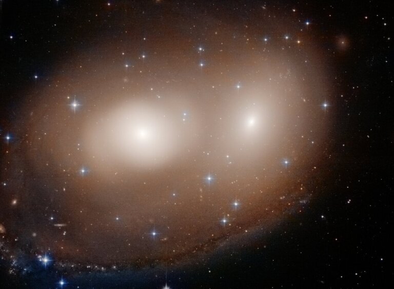 NGC 2292 i NGC 2293