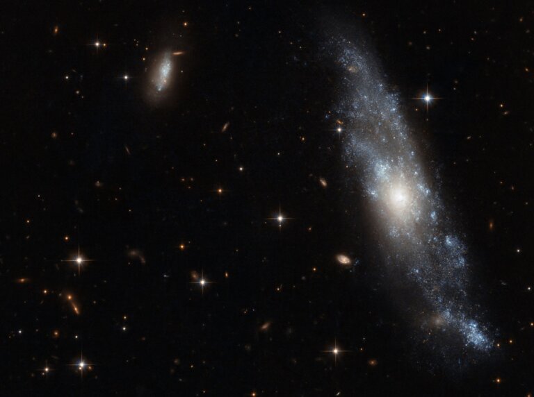 NGC 2758