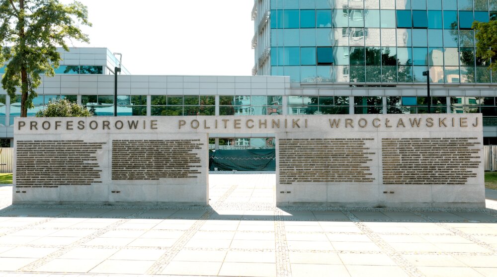 Zdjęcie okładkowe wpisu Michał KŁOSOWSKI: Miasto, które odziedziczyło logikę