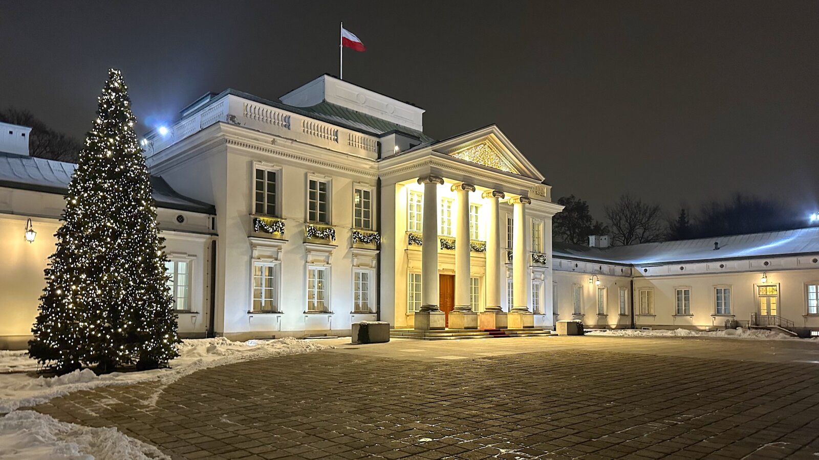Paweł SZEFERNAKER: Państwo polskie od zaplecza. Refleksje na początek Nowego Roku