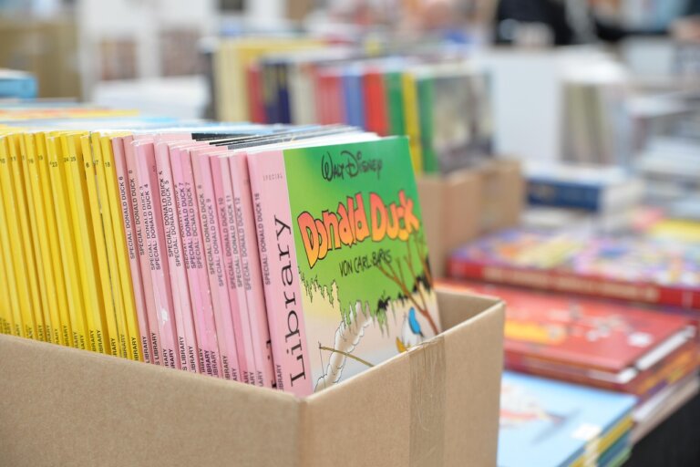 W Helsinkach kultowe komiksy z serii „Kaczor Donald” będą rozsyłane do domów trzecioklasistów. Celem projektu „Komiksy bramą do czytelnictwa” jest poprawa umiejętności czytania i pisania wśród dzieci i młodzieży – poinformowały władze fińskiej stolicy.