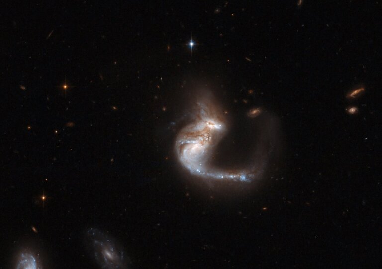 UGC 4881
