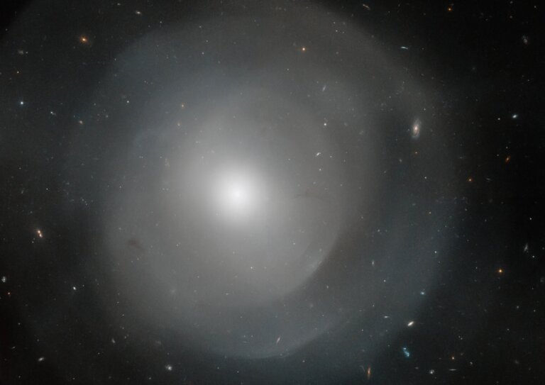 NGC 474