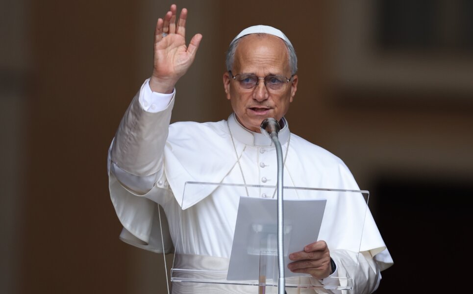 Zdjęcie okładkowe wpisu Papież LEON XIV: Stoimy przed groźbą powrotu do wyścigu produkcji coraz bardziej wyrafinowanych nowych rodzajów broni, także z wykorzystaniem sztucznej inteligencji