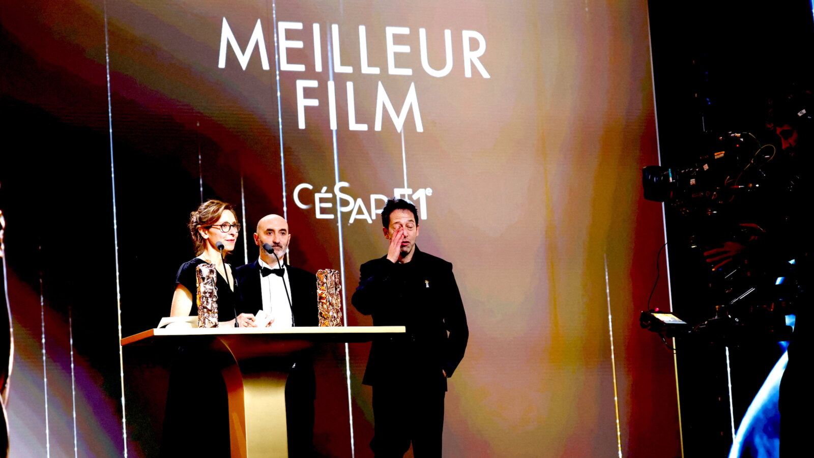 Margot ROUSSEAU: Cezary 2026. Sprawy ważniejsze od książek