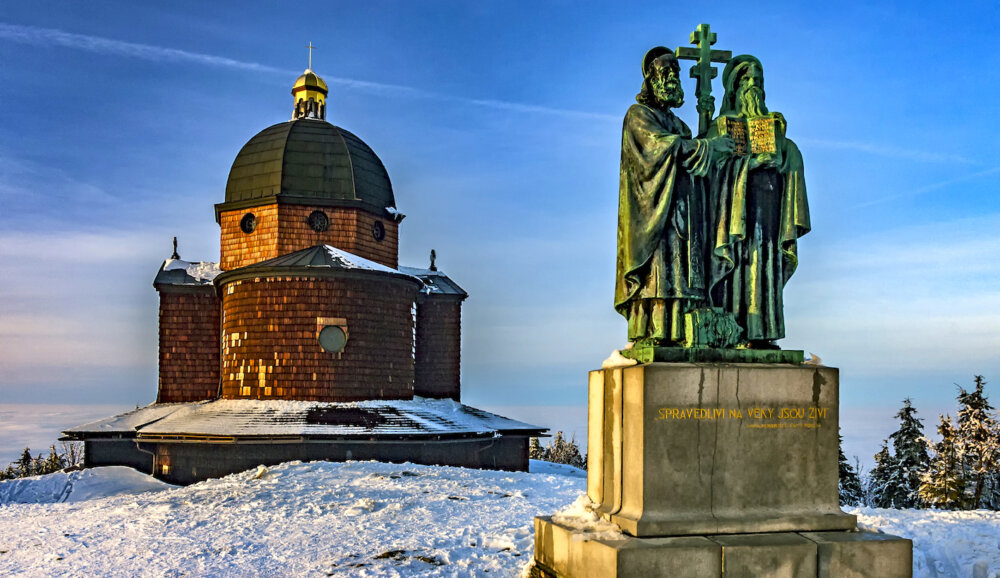 Zdjęcie okładkowe wpisu Prof. Dariusz KOWALCZYK SJ: Cyryl i Metody. Prorocy Europy dwóch płuc