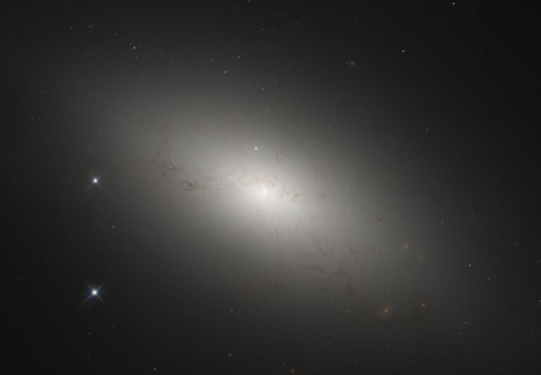 NGC 4125
