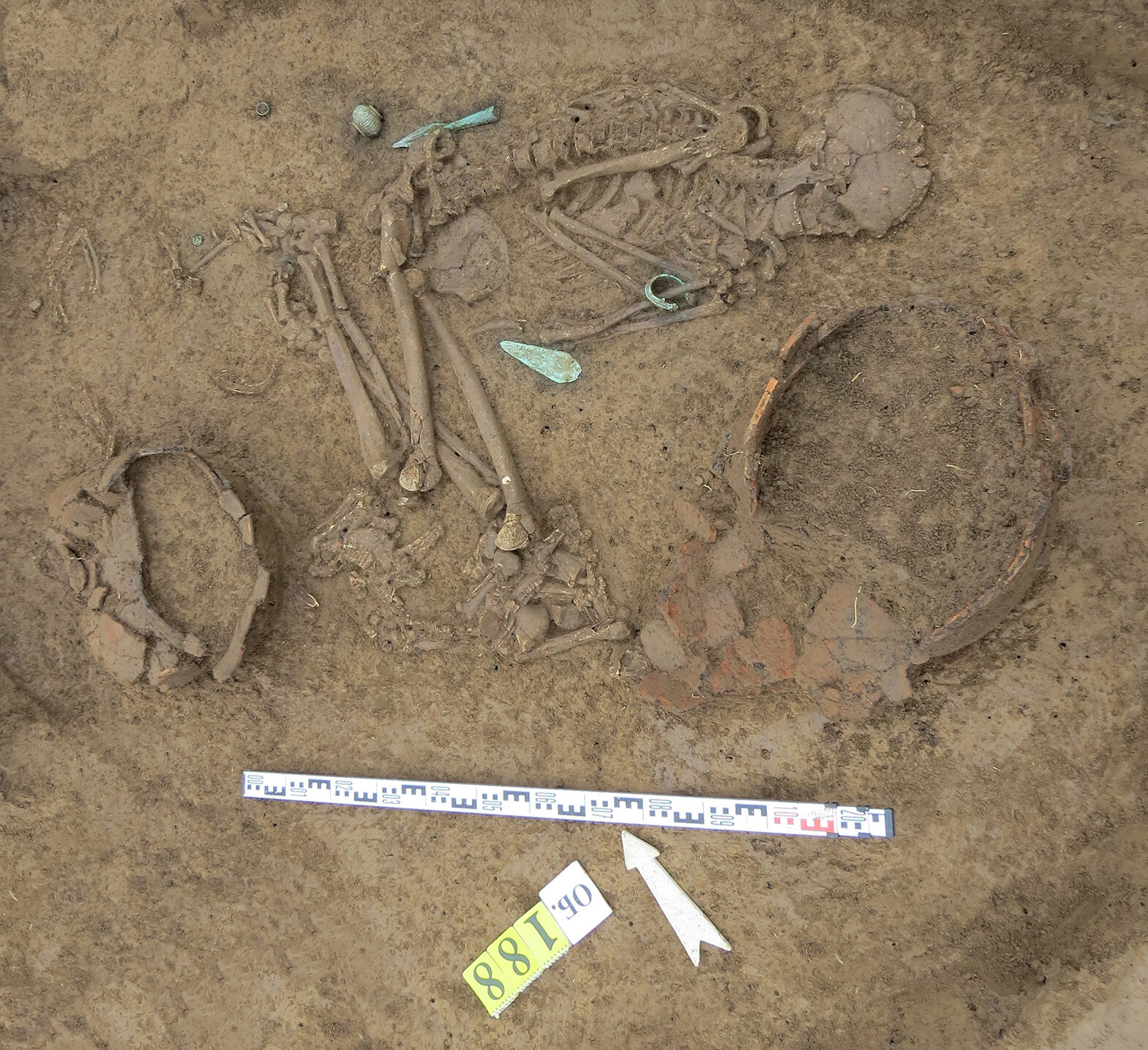 Grobowiec arystokratki sprzed 3 tys. lat z Czeczenii. Kobietę pochowano wraz z biżuterią 