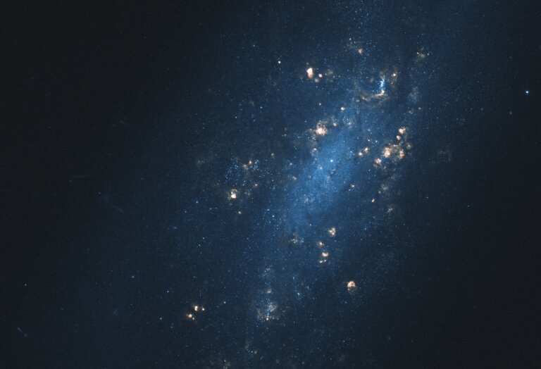 NGC 7713