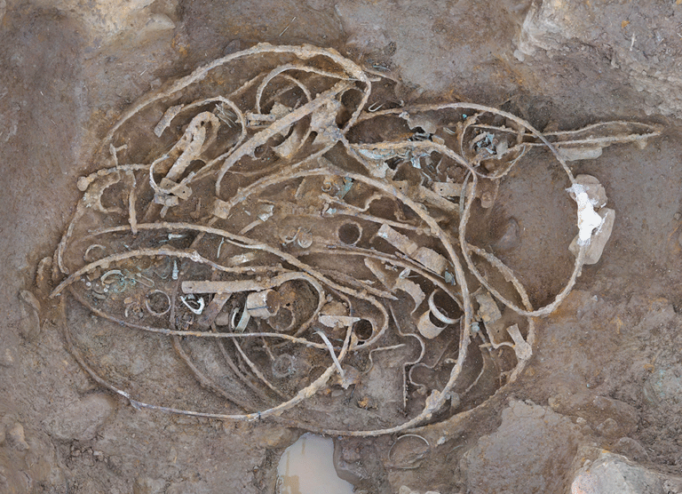 czterokołowe rydwany z epoki żelaza