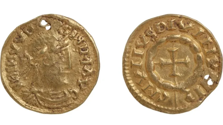 Złoty wikiński wisiorek