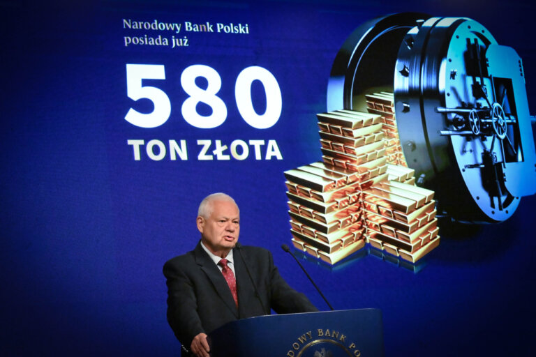 zwiększanie rezerw złota