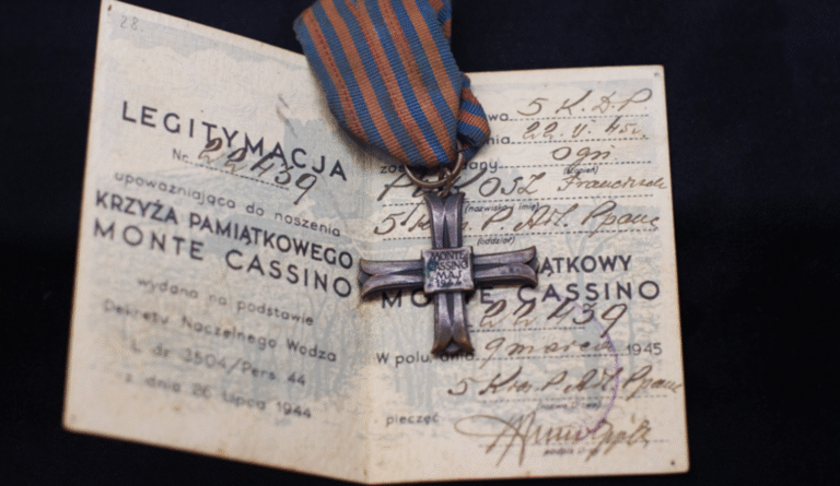 Instytut Pamięci Narodowej zainaugurował kampanię społeczno-informacyjną „Pamięć nie na sprzedaż”. To reakcja IPN na przypadki sprzedaży na aukcjach artefaktów i pamiątek po ofiarach systemów totalitarnych.