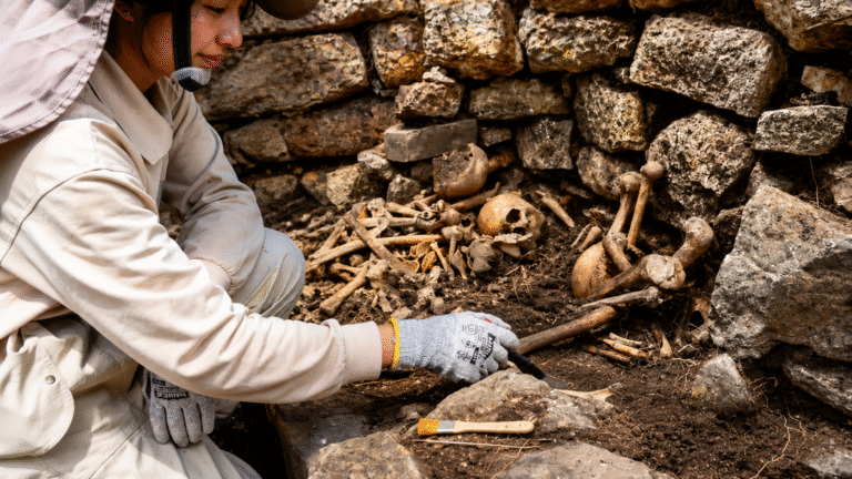 Archeolodzy odkryli tajemniczy grobowiec „ludzi chmur”