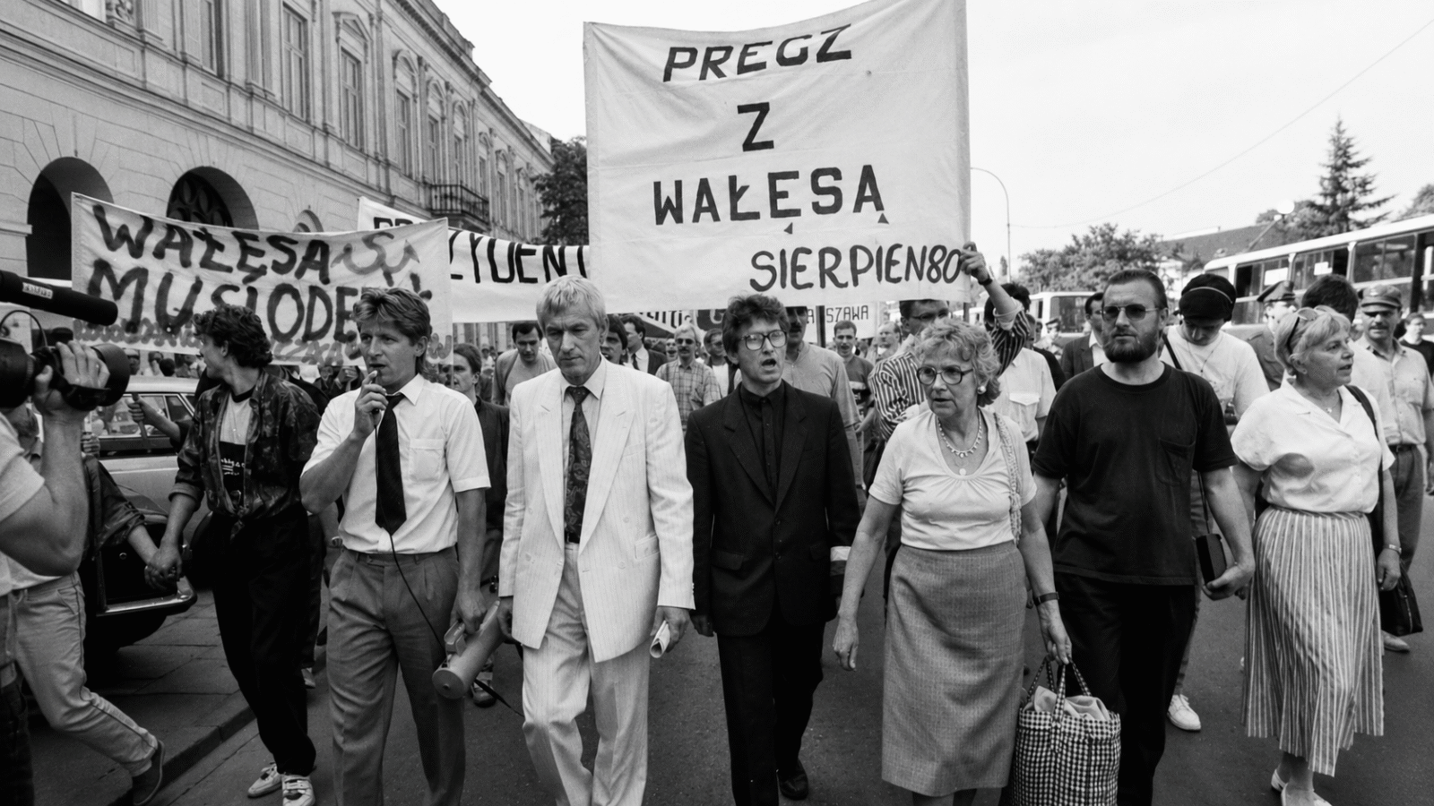 Jolanta PAWNIK: « Biuletyn de Basse-Silésie ». La voix wrocławienne de la parole libre