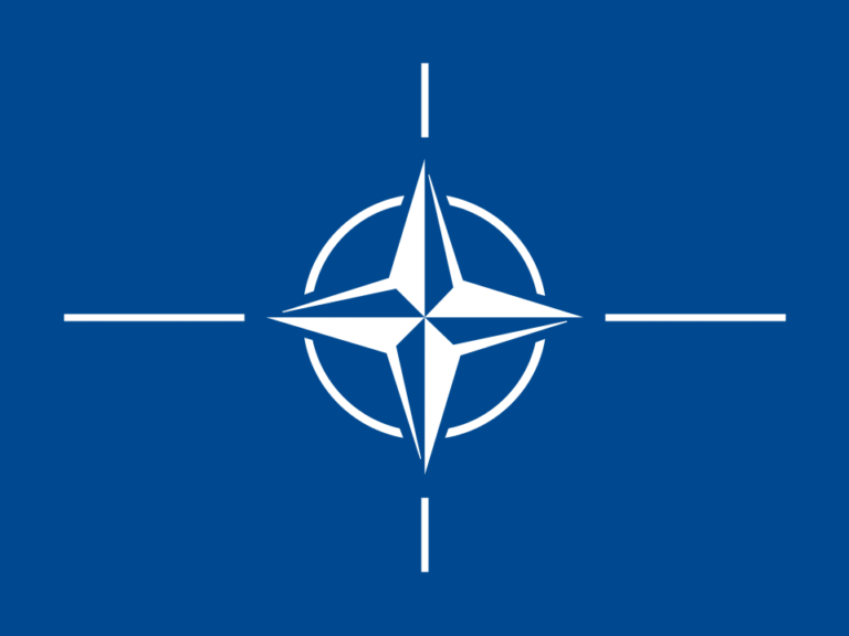 Rosja chce rozbić NATO i budować strefę buforową. Estonia ostrzega przed zagrożeniem dla państw bałtyckich i sprzeciwia się dialogowi z Moskwą.