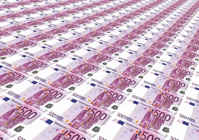 Gospodarka strefy euro coraz wyraźniej odczuwa skutki eskalacji konfliktu na Bliskim Wschodzie, a ryzyko dalszego pogorszenia koniunktury w Europie zwiększa zagrożenie osłabieniem popytu zewnętrznego dla Polski – ocenia Dawid Pachucki, główny ekonomista PZU.